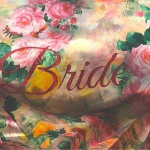 Never worn satin Bride short robe